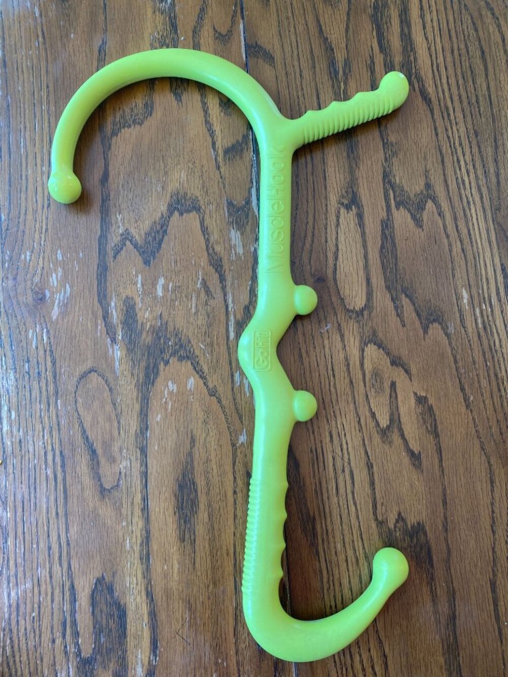 GoFit Muscle Hook Targeted Deep Tissue Massage Tool For Relaxation & Recovery 18